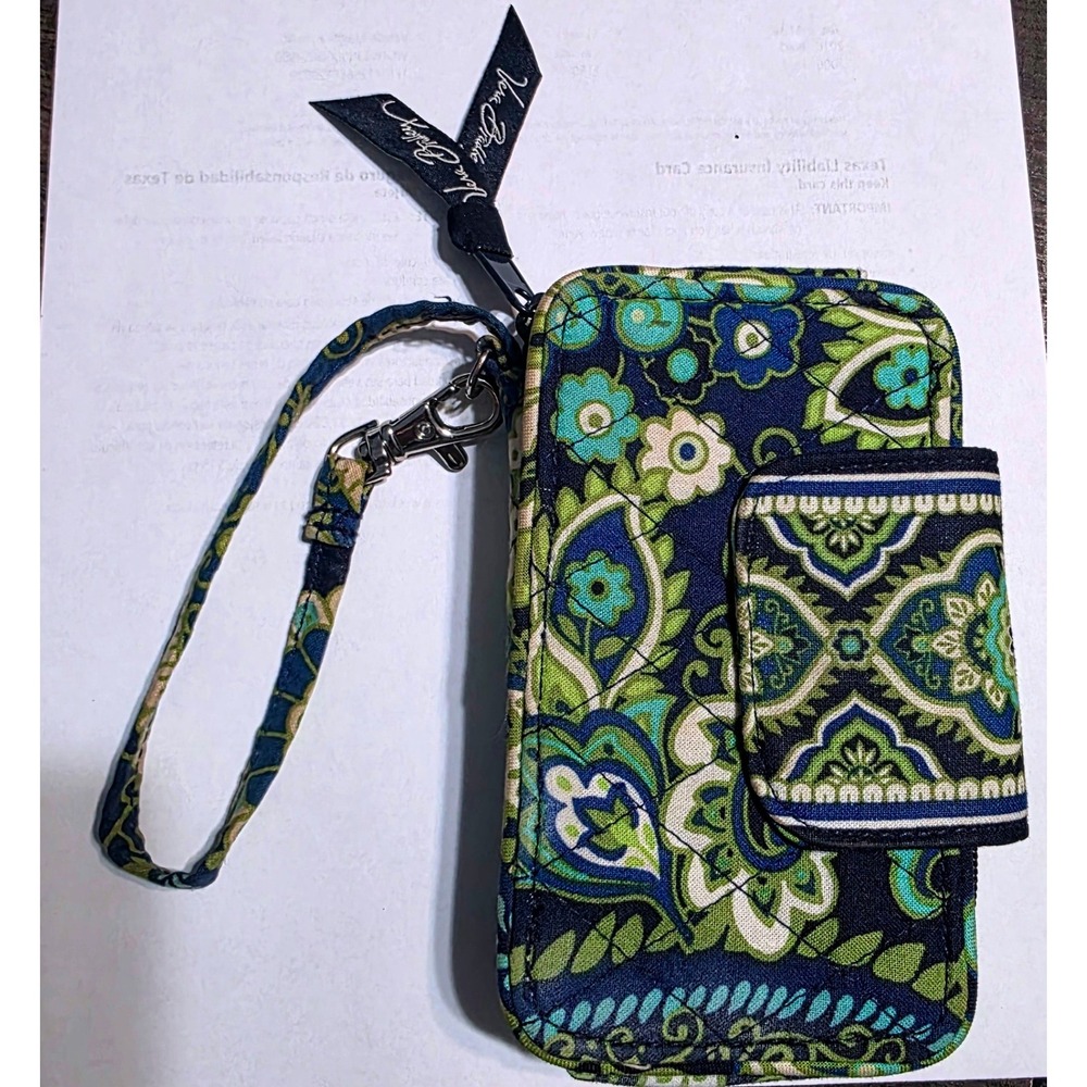 Vera Bradley Quilted Cotton Zip Around Wristlet Wallet Blue Green Floral Paisley
